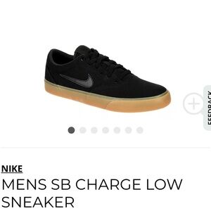 Nike SB Charge Canvas Low Top Sneakers‎ - Black -
Men’s Size 9 - CD6279-004
